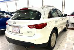 انفنتي QX70